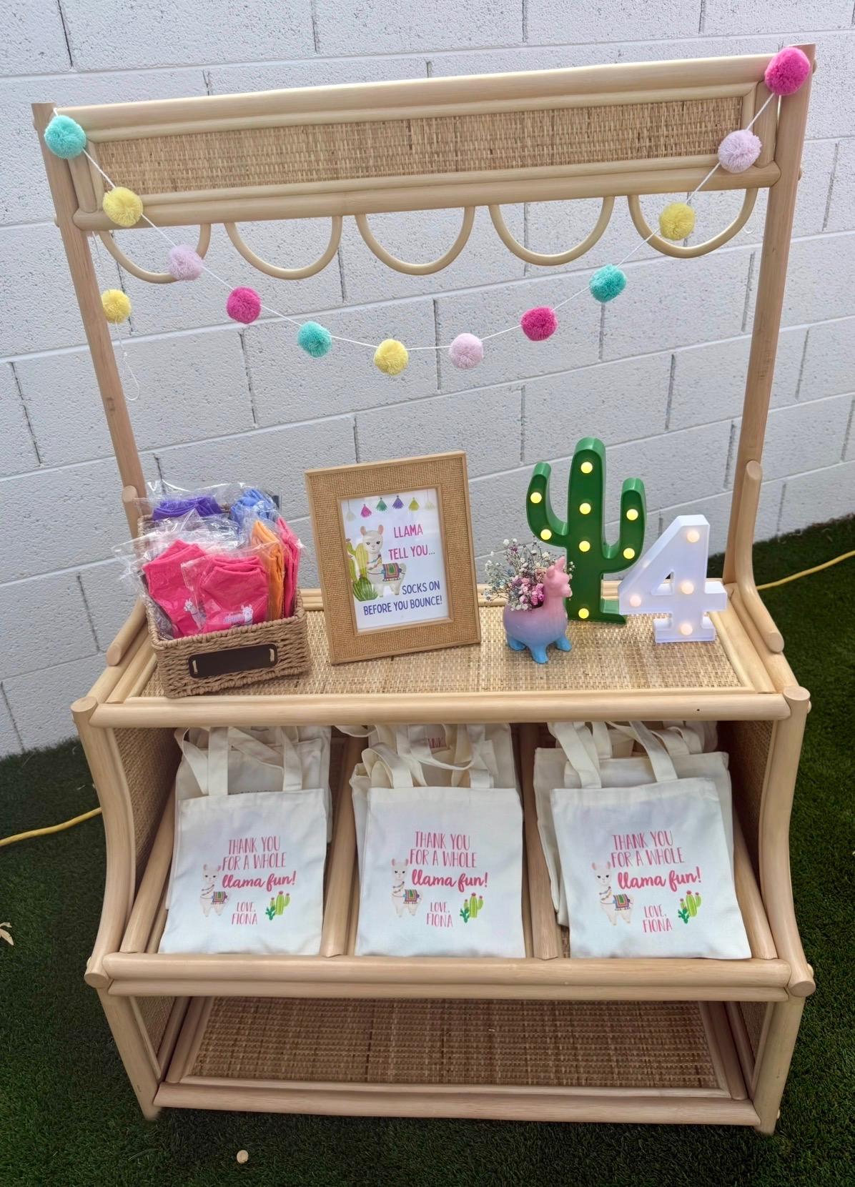 Party Favor Station