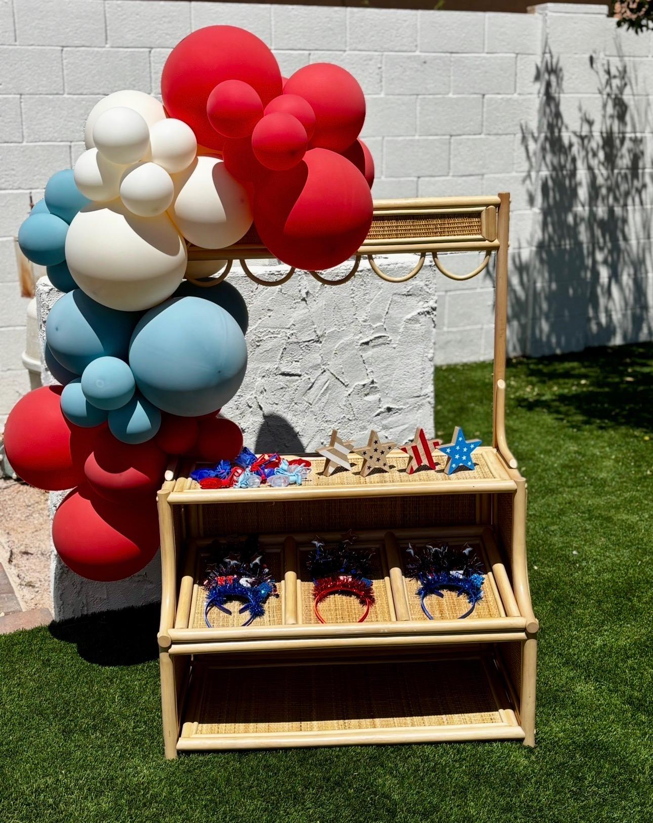 Fourth of July Favor Stand